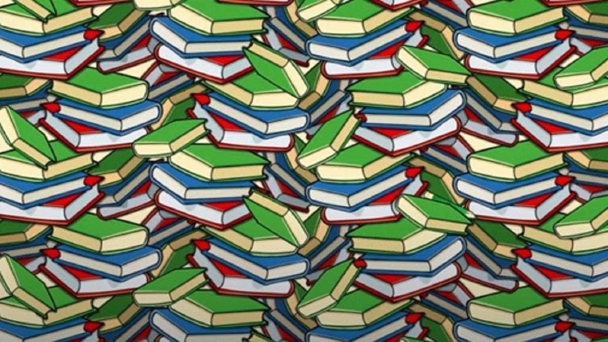 Optical Illusion: किताबों के ढेर में छिपी है पेंसिल, बड़े बड़े सुरमा भी मान गए हार, क्या सेकंड में ढूंढ लेंगे आप!